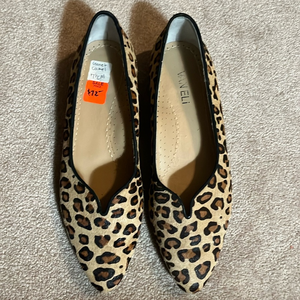 Vaneli Calf Hair Flats Shoes Ganet Leopard Print Slip On Casual 7.5